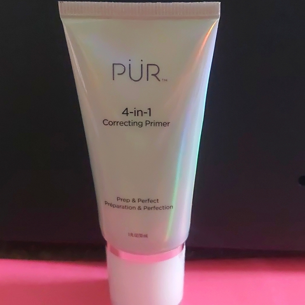 PÜR 4 IN 1 Correcting Primer